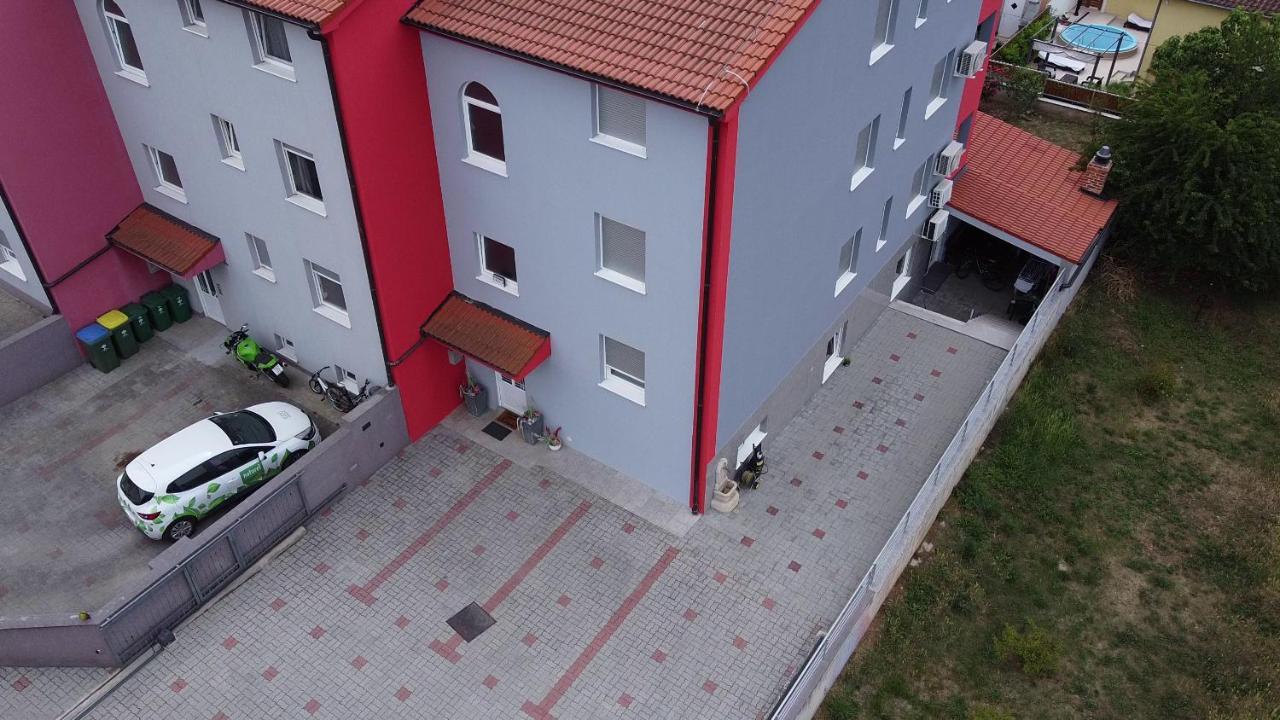 Apartments Saric Pula Exterior foto